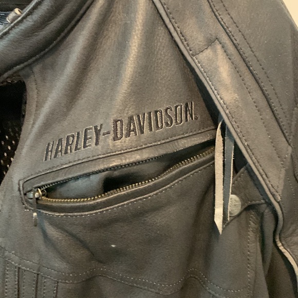 Men’s Harley Davidson black leather, mesh lined coat. Size 3XL. - Picture 2 of 9